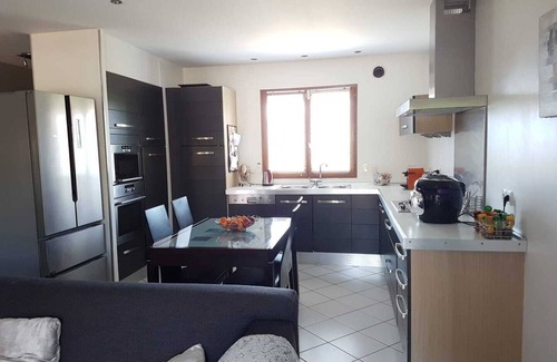 Moirans Villa | Private swimming pool, mountains, lakes, stays and weekends . 2 to 6 people