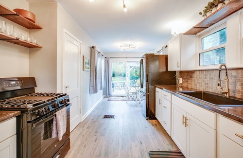 Northshore Triangle House | Private Unit—Hot Tub—Walk to ND
