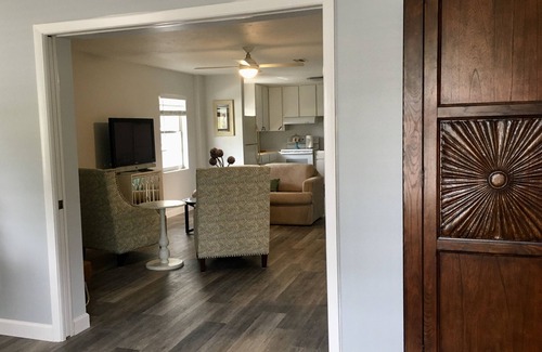South Gate Ridge Apartment | Private Updated Mother In Law Apartment with Fenced Yard 4 miles from Siesta Key