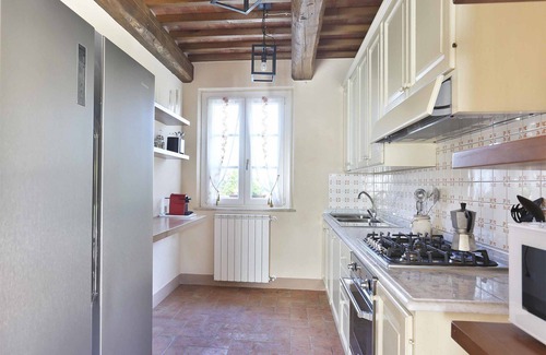 Colle di Compito Villa | Private Villa with WIFI, A/C, private pool, TV, veranda, panoramic view, parking, close to Lucca