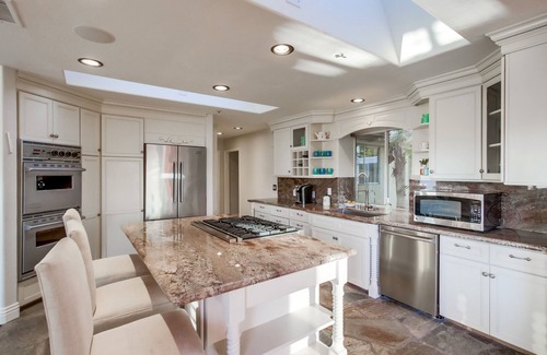 Valley Center House | Private Villa with Infinity Pool and Game Room