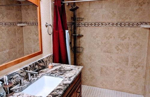 River Pointe House | Private Water Frontage, Theater, Patio, Hot Tub & Smart Home.