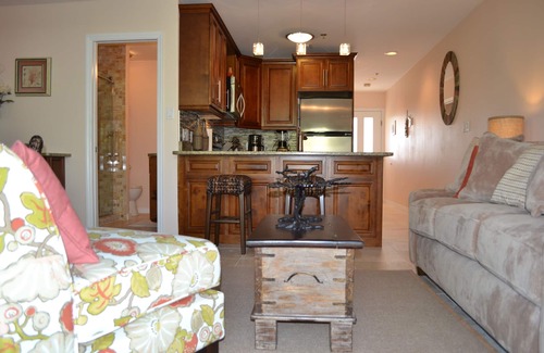 Colliers Bay Condo | Privately Owned Deluxe Condo, Sleeps 4, At The Morritt's Resort Grand Cayman