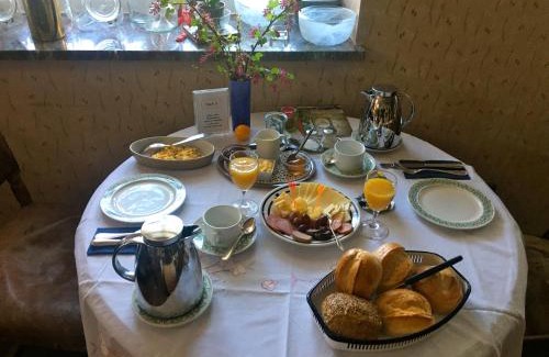Hoesseringen House | Privatzimmer Alte Schule