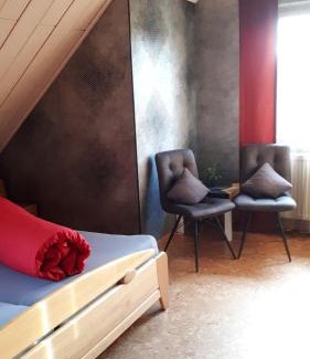 Burkardroth House | Privatzimmer mit Gemeinschaftsbad - Zur Fliegerbank in der Rhön