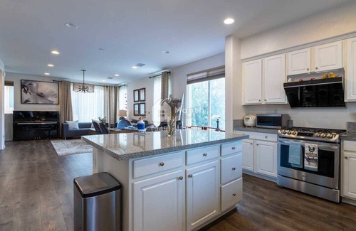 Glendora House | Prized Getaway on W Rte 66