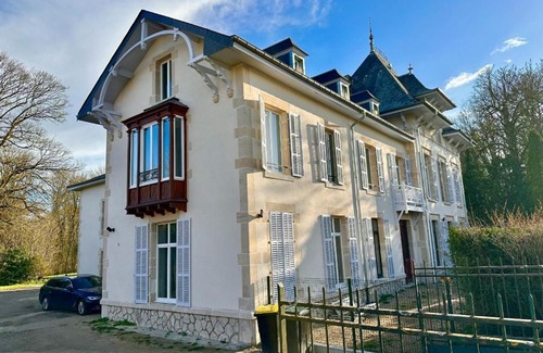 Vaudoncourt Apartment | Proche Vittel et Contrexéville château Viendal et son beau parc