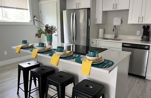 Old Orchard Beach Condo | Promenade With All Inclusive Price, Close to Beach & Pier