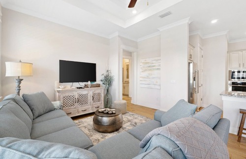 WaterSound Beach House | Prominence - Sea Lily - Pet Friendly, Golf Cart, 4 Bikes, Beach, 2 Pools, 30A