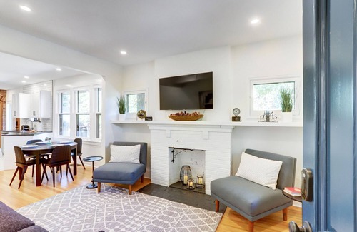 Newlands Condo | PROMO 10% MONTHLY DISCOUNTn 4 Bedroom + 2 Office Downtown Boulder!
