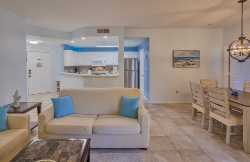 Clearwater Condo | PROMO PRICES!CLEARWATER BEACH 2beds,2baths,FREE WI-FI/Parking in gated comunity