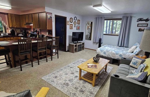 Hoodsport Apartment | Promotional Pricing! Graceful Getaway Studio - Lake Cushman and Olympics await!