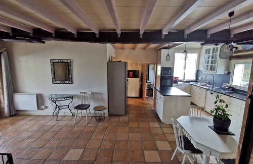 Doudrac House | Propriété Tout Confort Pour Vacances en Famille, Piscine et Jacuzzi u