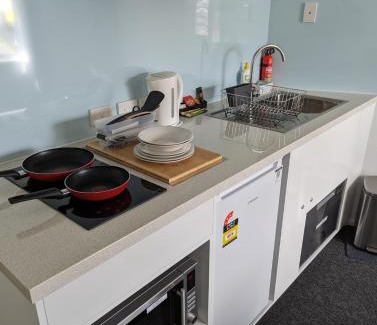 Proserpine Hotel | PROSERPINE MOTOR LODGE