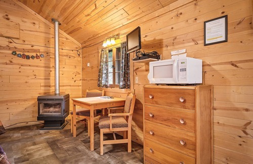 Cheyenne Crossing Cabin | Prospector Cabin By Spearfish Creek
