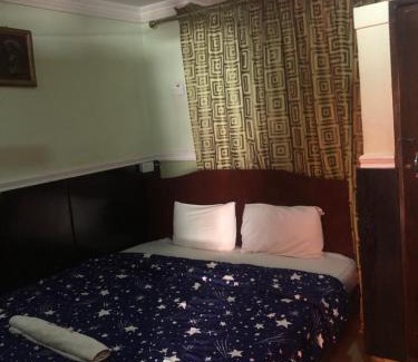 Ado Ekiti Hotel | Prosperous royal hotel and resort center