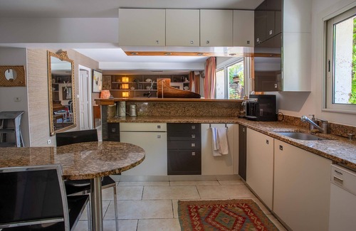 Saint-Raphael Villa | PROVENCAL VILLA NEAR THE SEA