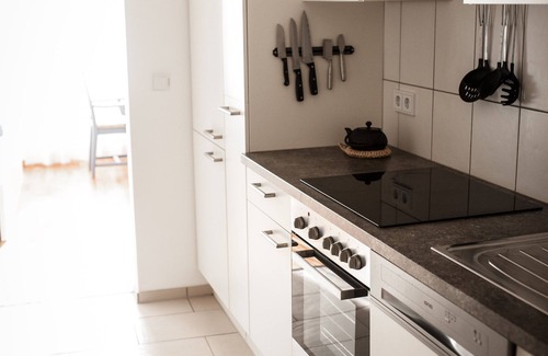 Feyen-Weismark Apartment | PS1: Bright, renovated old apartment in a district in the south of Trier