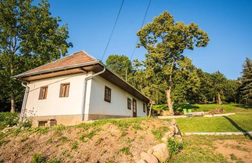 Perocseny House | Puckó