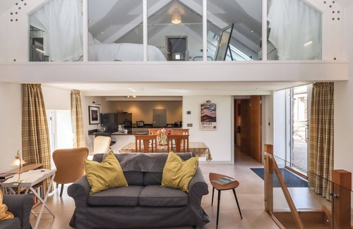 Heligan Cottage | PUDDAVEN BARN, family friendly, with open fire in Chagford
