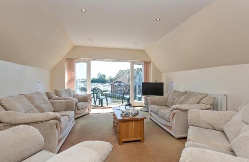 Horning House | Puddle Inn Duck