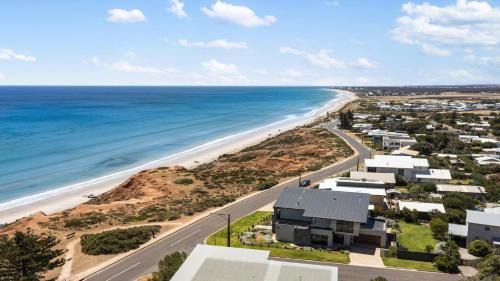 Sellicks Beach House | Puesta de Sol Home by Wine Coast Holiday Rentals
