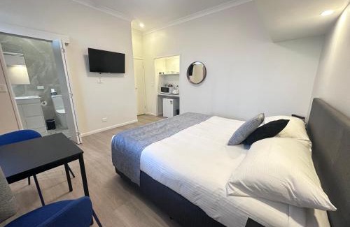 Loganholme Hotel | Puffers Inn