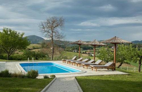 Mihovljan Villa | Puhek breg