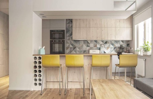 City Centre Apartment | Pulaski 8 | 1 Bedroom | Parking | Garden