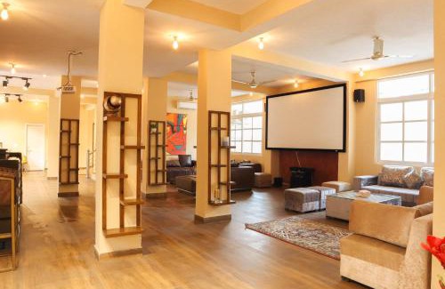 Gurugram House | Puravida -14 BHK farmhouse, near Westin Sohna