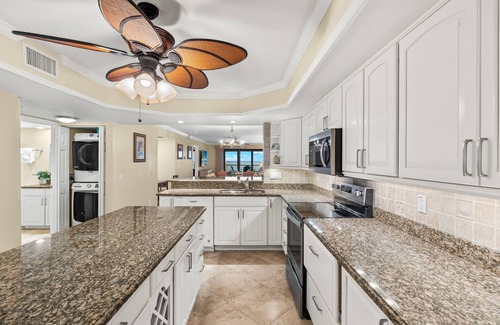 Sanibel Condo | Pure Coastal Luxury: Beachfront Condo, Private sundeck Deck & Breathtaking views