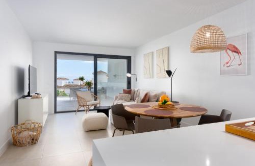 Puerto de la Duquesa Apartment | Pure South 2441 Sea View