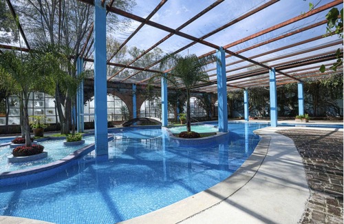 San Martin de las Piramides Hotel | Pyramid Retreat: Club Campestre Teotihuacan Oasis