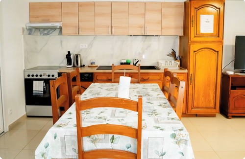 Les Stades Apartment | Qhome 5 - Comfortable F3 between Paris & Disney*Private parking