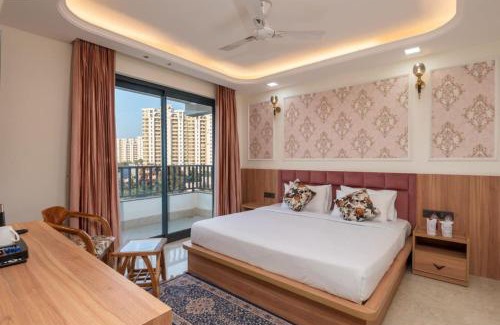 DLF Phase 5 Hotel | Qotel Signature-Golf Course Road Gurgaon