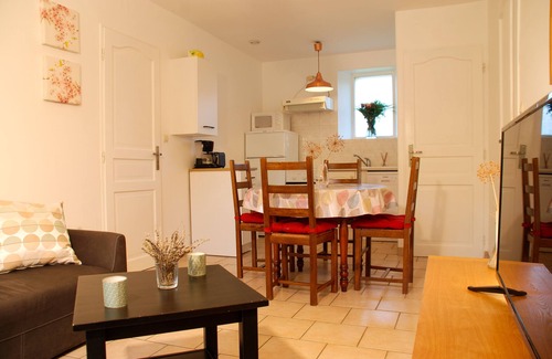 Vallieres-les-Grandes House | Quad room-Cottage-Ensuite-Park view