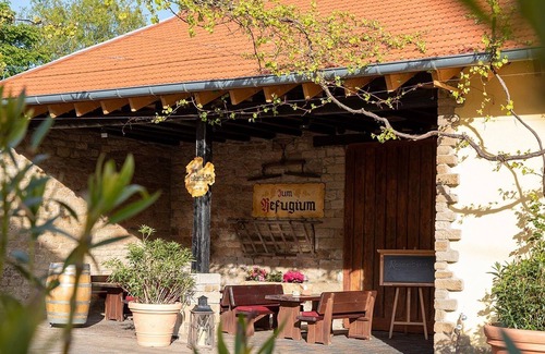 Bad Sobernheim House | Quadruple room (1 double bed + 1 bunk bed) - Weinhotel Johann Tullius