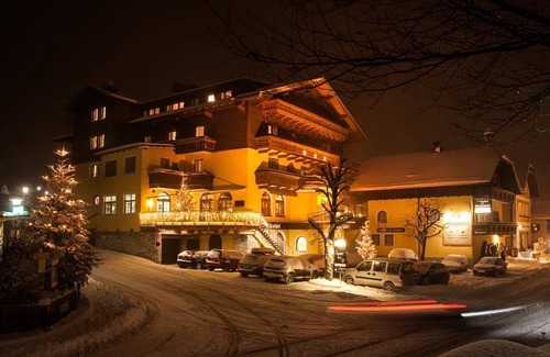 Puch bei Hallein Apartment | Quadruple room with shower od. Bathroom, WC - Kirchenwirt, Hotel Gasthof