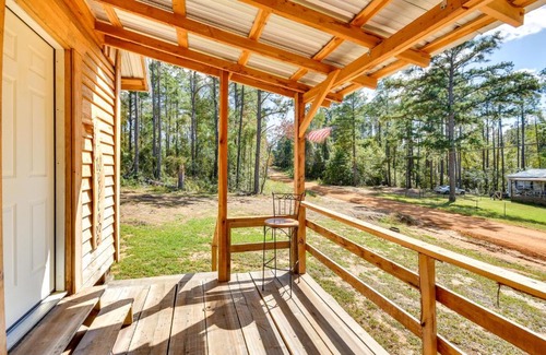 Abbeville Apartment | Quaint Abbeville Cabin Studio with Gas Grill!