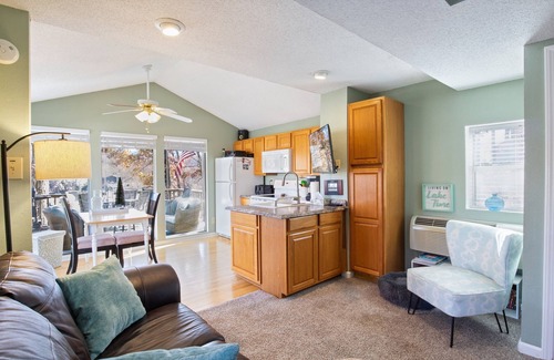 Sunrise Beach Cabin | Quaint Cabin-Hot Tub, Slip, Trailer Parking/Launch