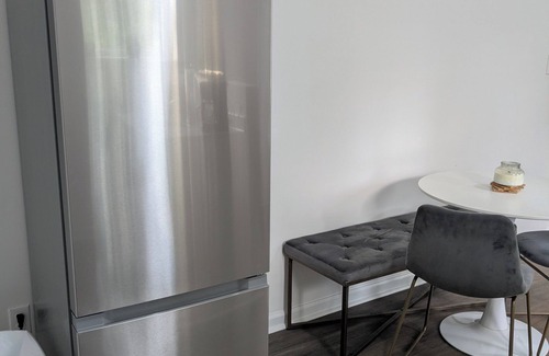 Hidden Valley House | Quaint, comfortable, fully equipped 1 bedroom, 1 bath unit centrally located!