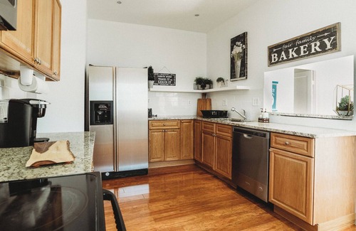 Historic Uptown House | Quaint Downstairs Historic Bungalow in Downtown St Pete