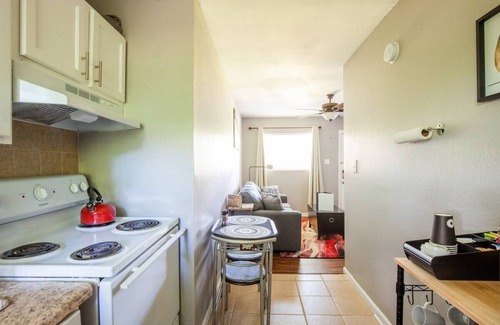 Mechanicsville Apartment | Quaint Gem Apt~Close to Downtown~Queen Bed
