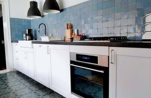 Lamswaarde House | Quaint holiday home in Lamswaarde with garden