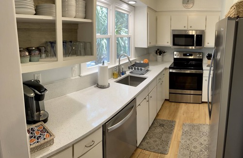 Tarpon Pond Cottage | Quaint Seabrook Island Beach Cottage Near Charleston
