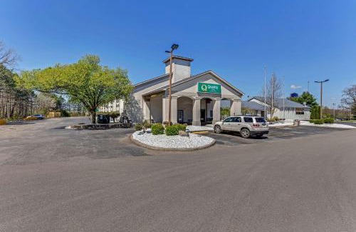 Austintown Hotel | Quality Inn Austintown-Youngstown West