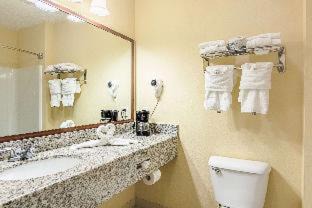 Burkeville Hotel | Quality Inn Burkeville Hwy 360 & 460