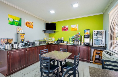 Cullman Hotel | Quality Inn Cullman I-65 Exit 310