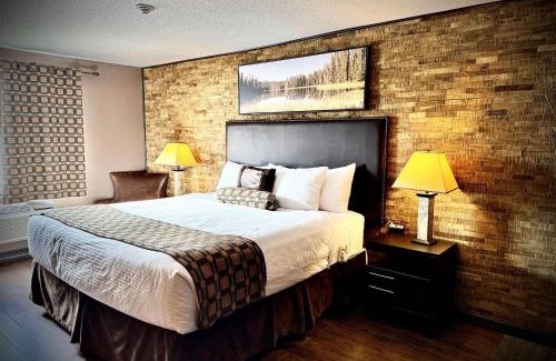 Rainy River District Hotel | Quality Inn Fort Frances