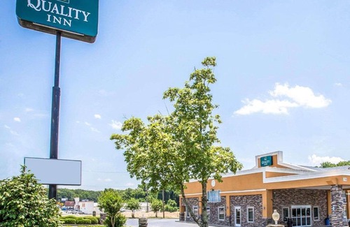 Greenwood Hotel | Quality Inn Greenwood Hwy 25